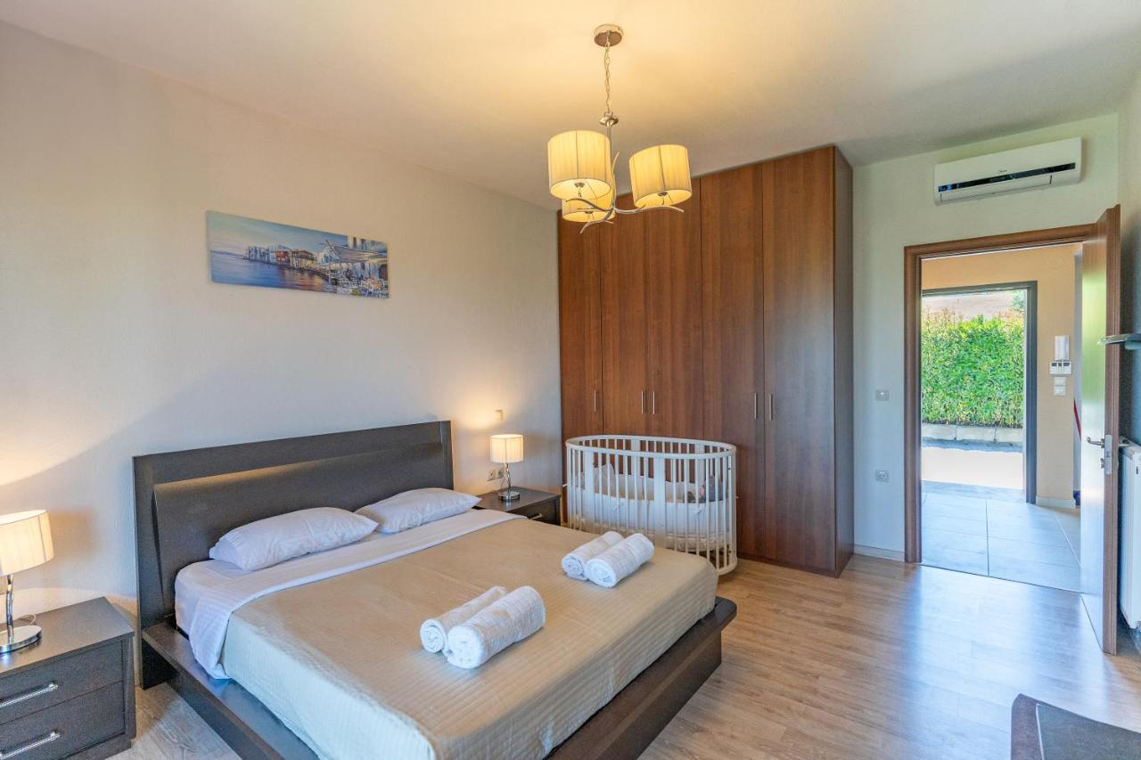 Sani Breeze By Halu! Villa